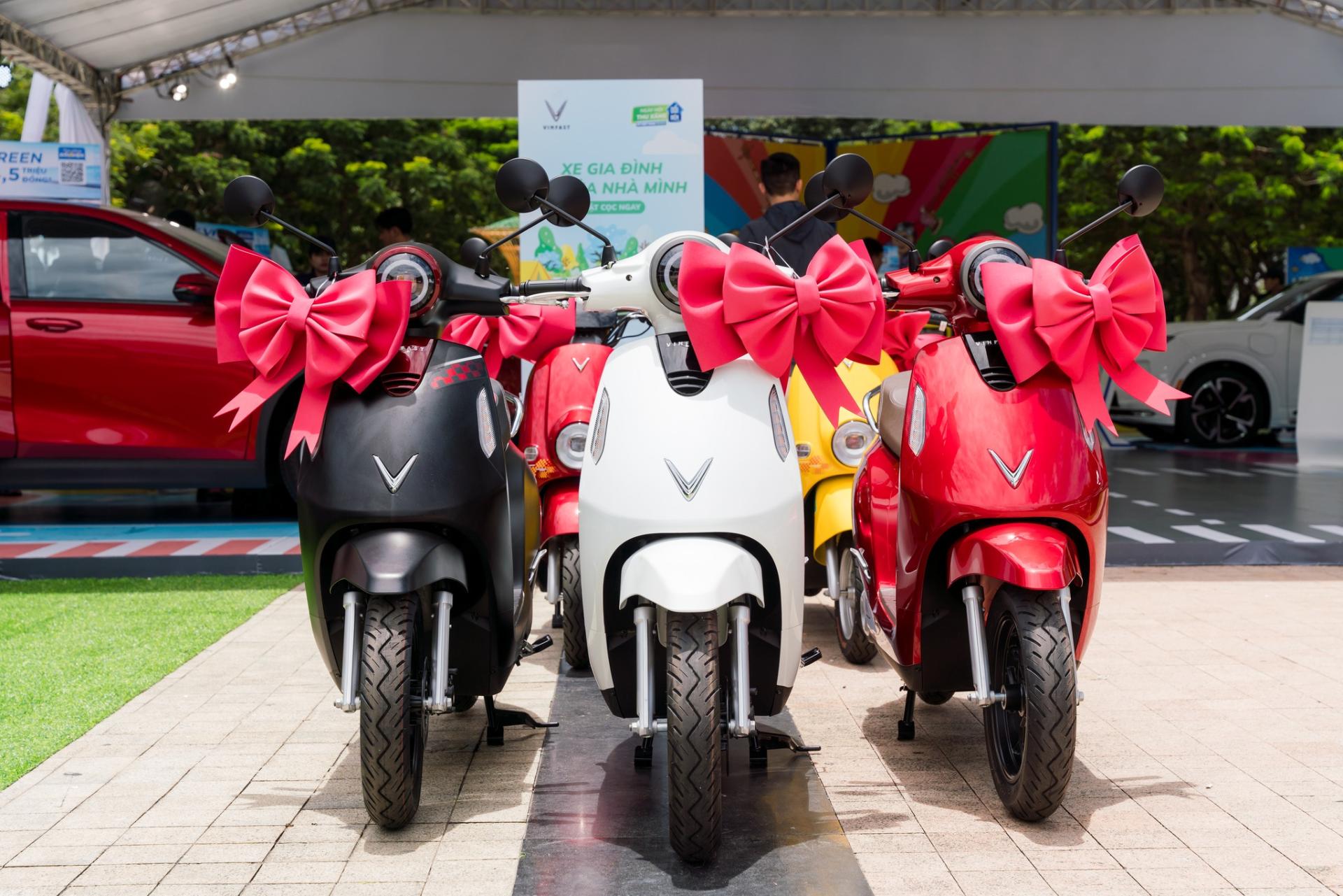 Giải mã cơn sốt Evo200 Grand Lite: Vì sao xe điện lại "lên ngôi" vào mùa tựu trường?